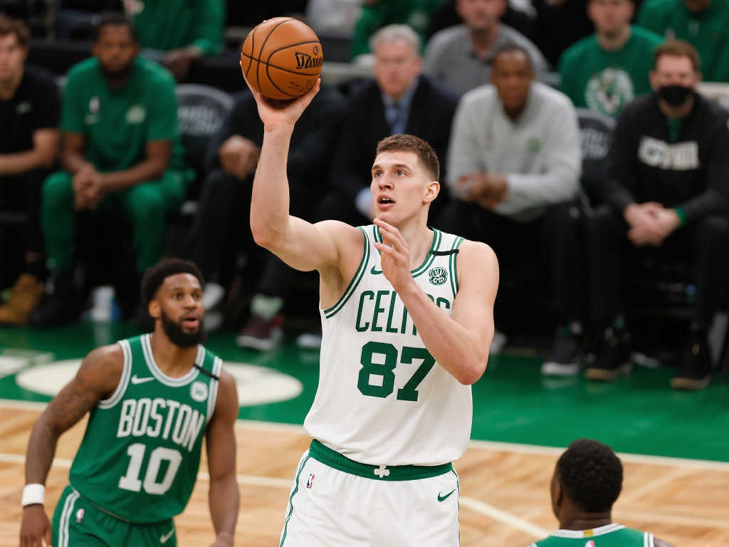 球员的轮换 球员的轮换